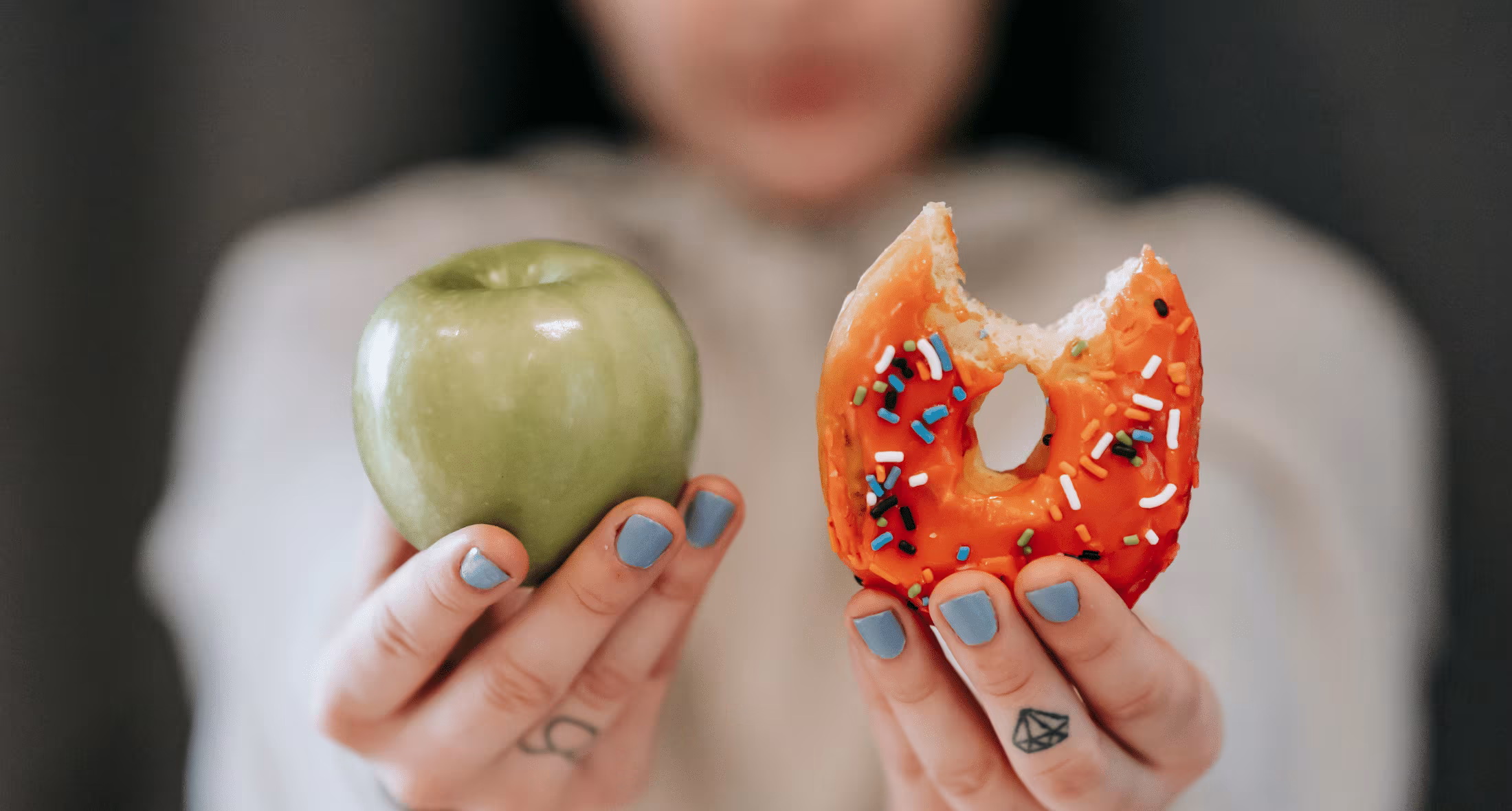 Die Komplexität der Marketing­beurteilung: wie Attribution, MMM und Experimente ihre Stärken entfalten