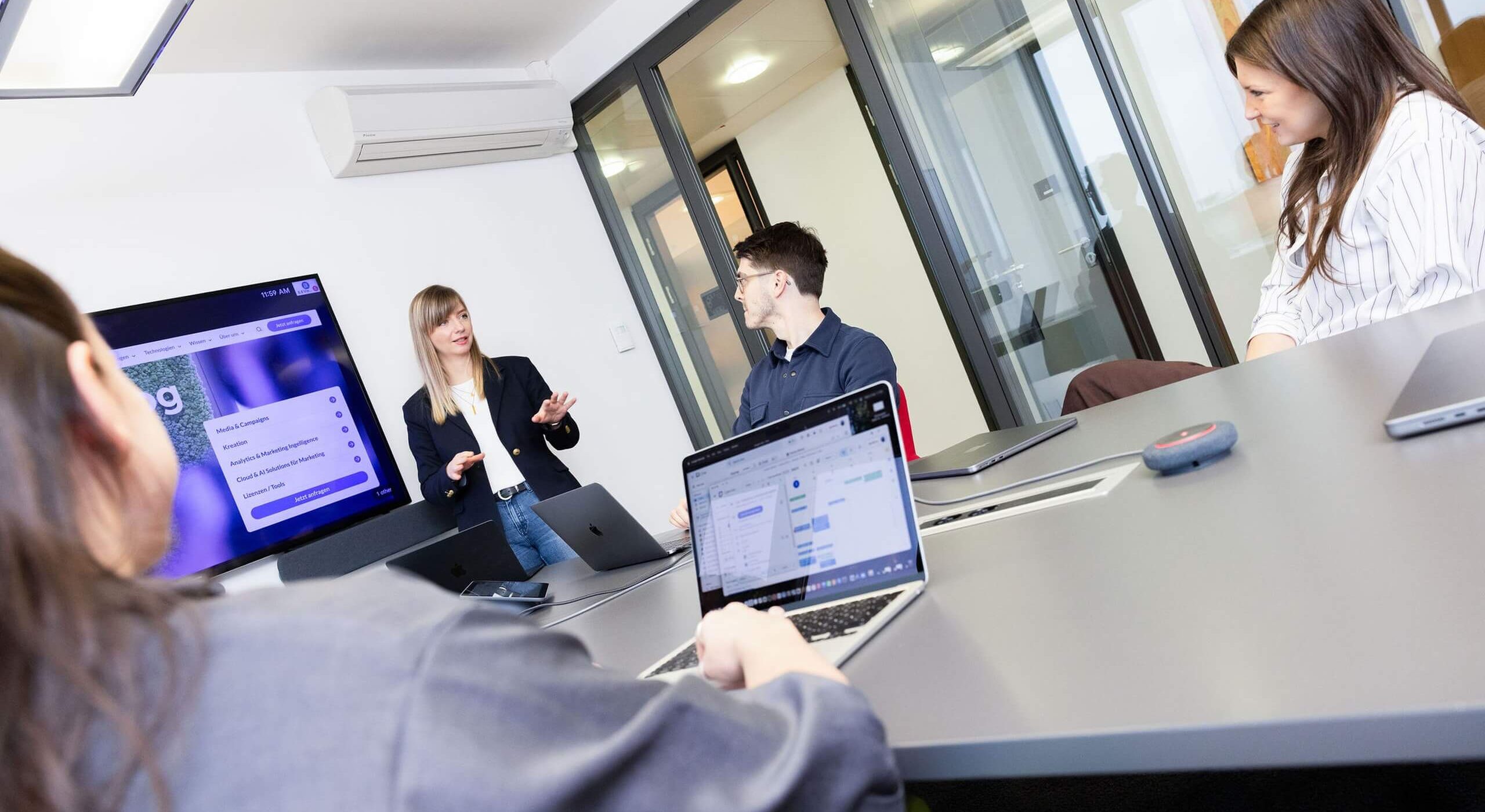 e-dialog Team Präsentation